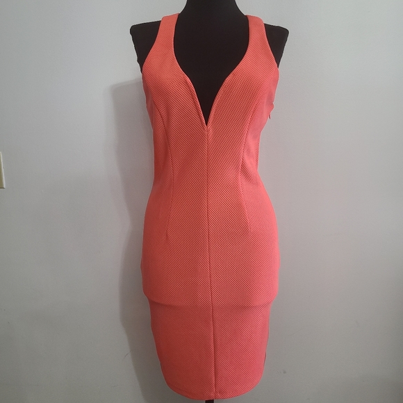 Lucen Bodycon By Nikibiki - Picture 1 of 8